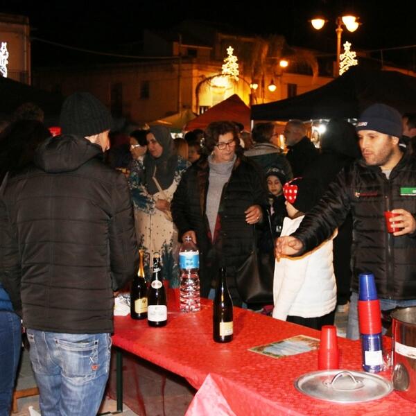 2018.12.20 Mercatini in piazza Duomo