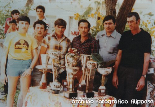 A.S.-Bormio-2000-Corriolo-1974-78-I-dirigenti-pronti-per-la-premiazione